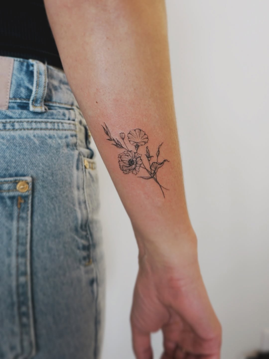 Tattoo by @yuri_tattooer — fine_line