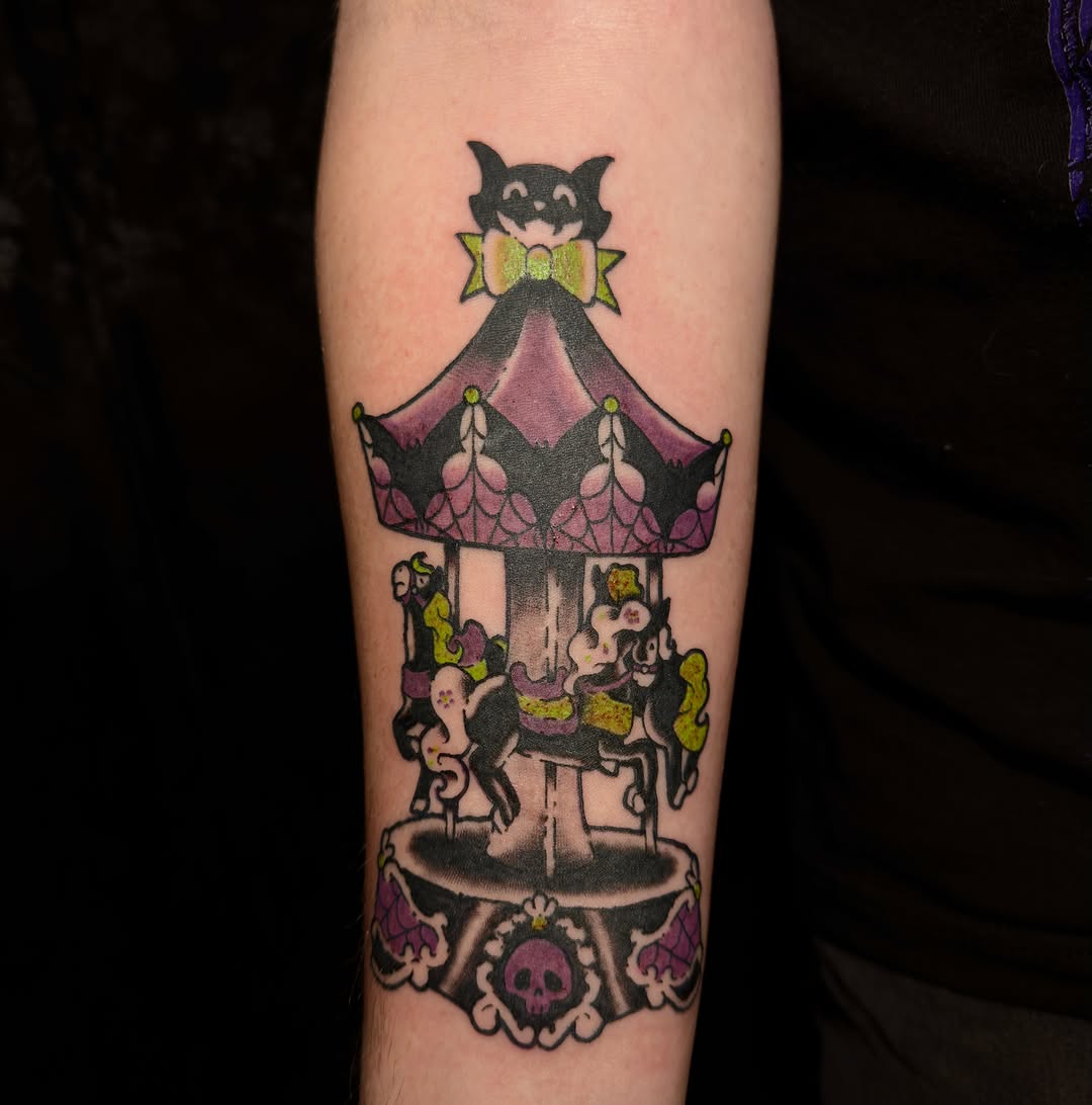 Tattoo by @gothcat.ink β new_school