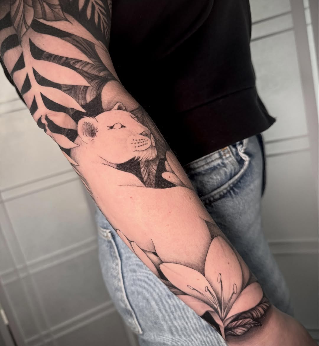 Tattoo by @tattooedbyrose — black_and_grey, realism
