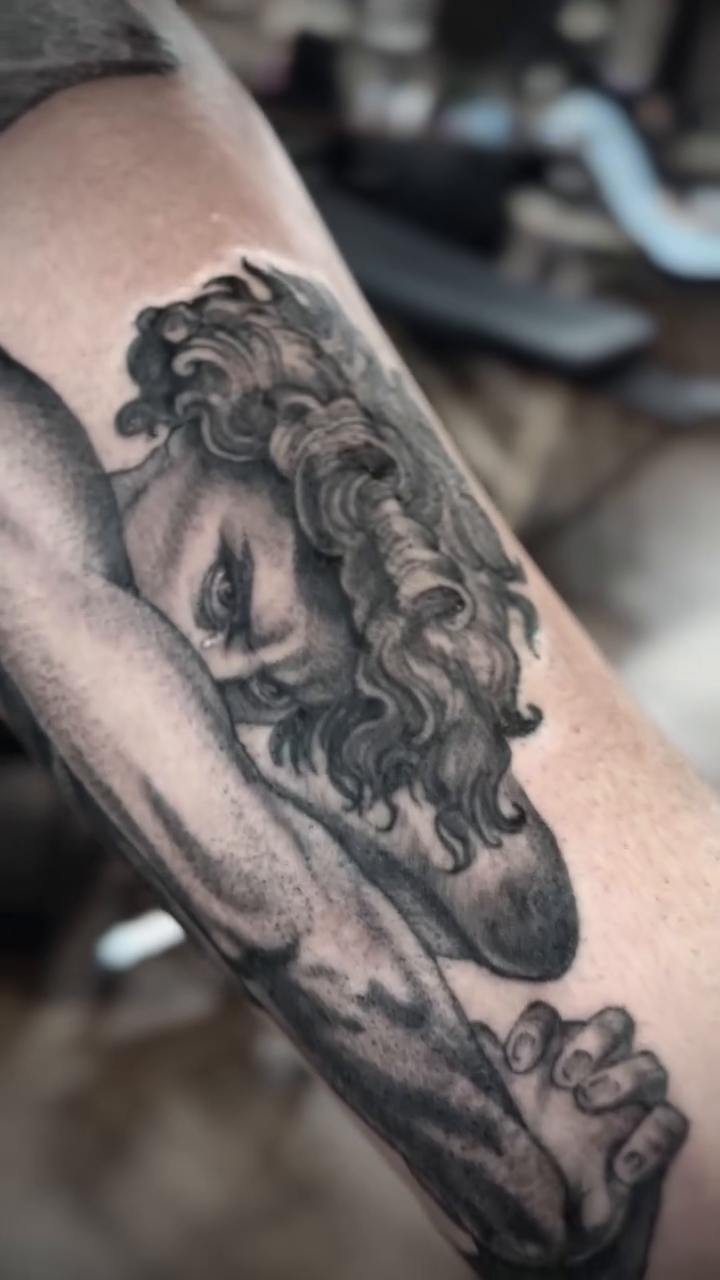Tattoo by @lydiabruno13 — realism, black_and_grey