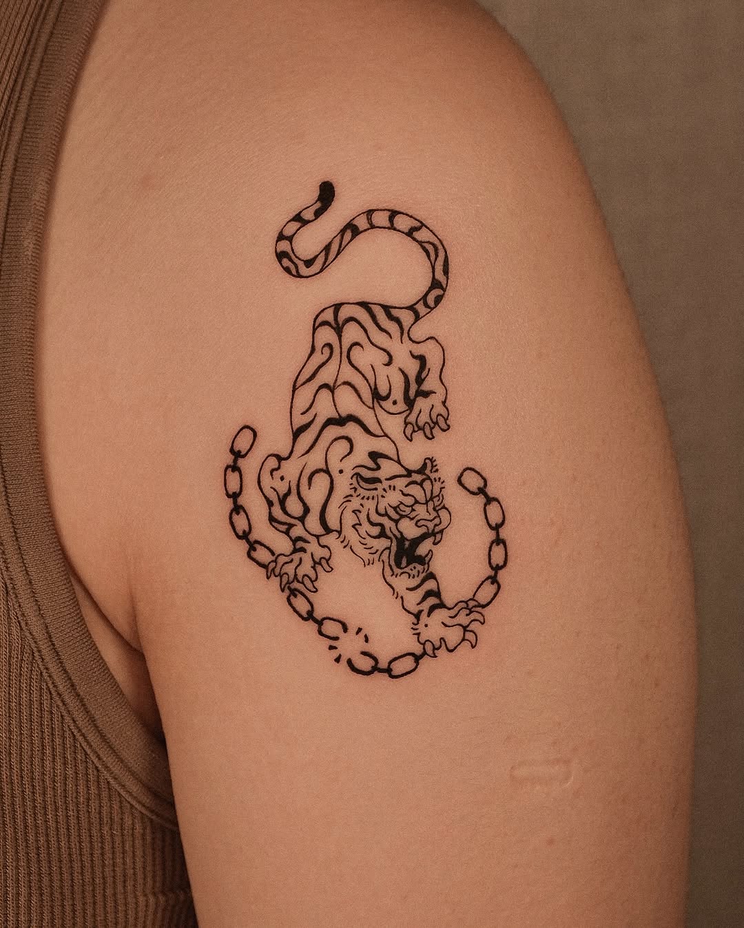 Tattoo by @wabisabi_ttt — illustrative, blackwork