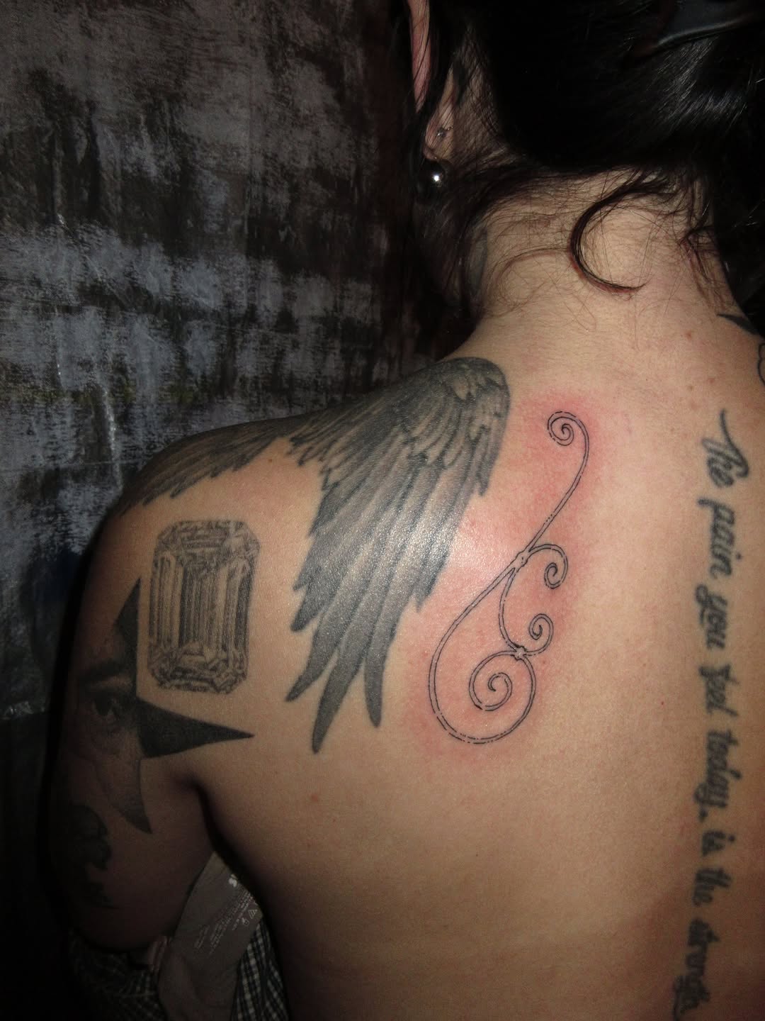 Tattoo by @bisabuelitatattoo — black_and_grey