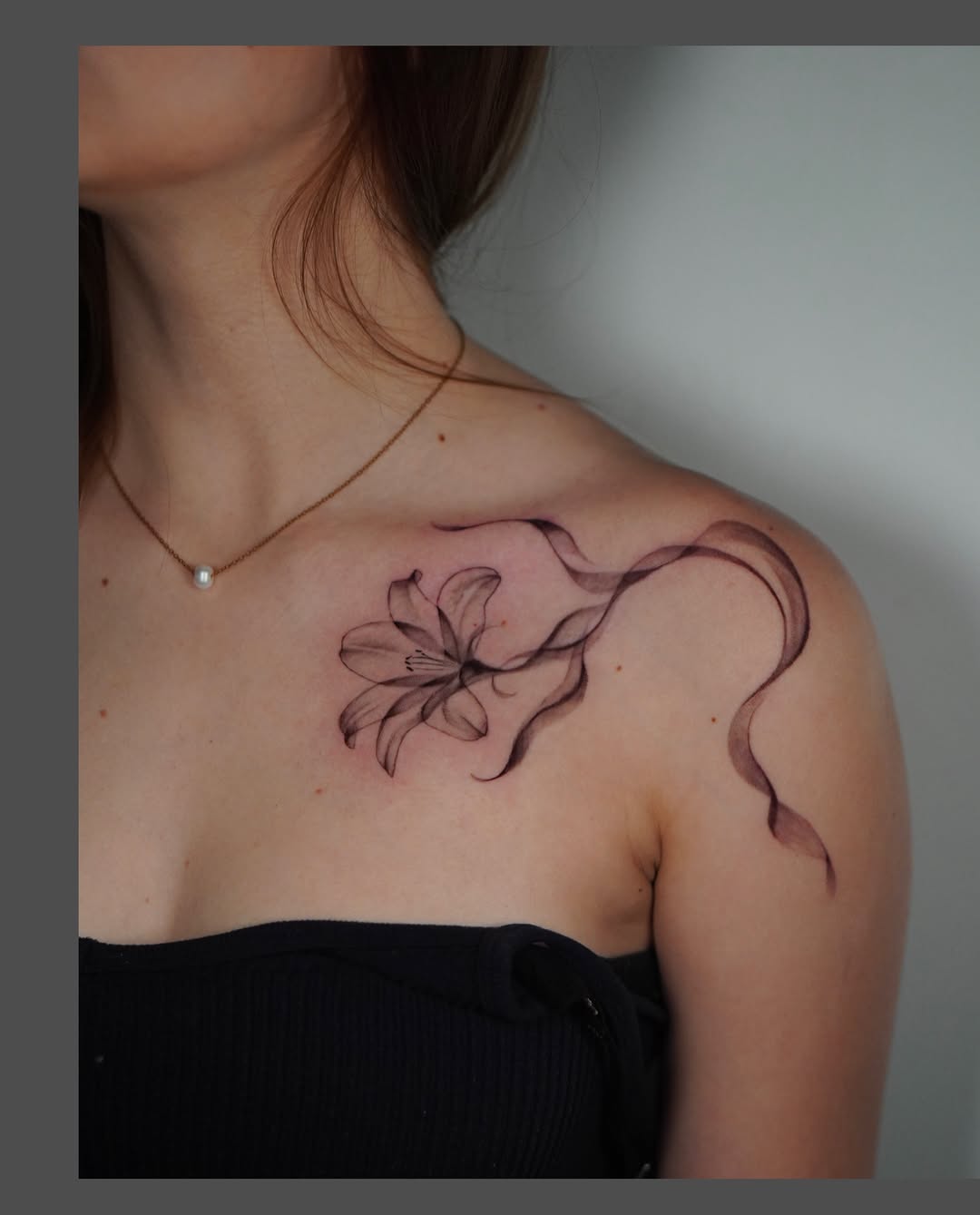 Tattoo by @stephaniessart — black_and_grey, fine_line