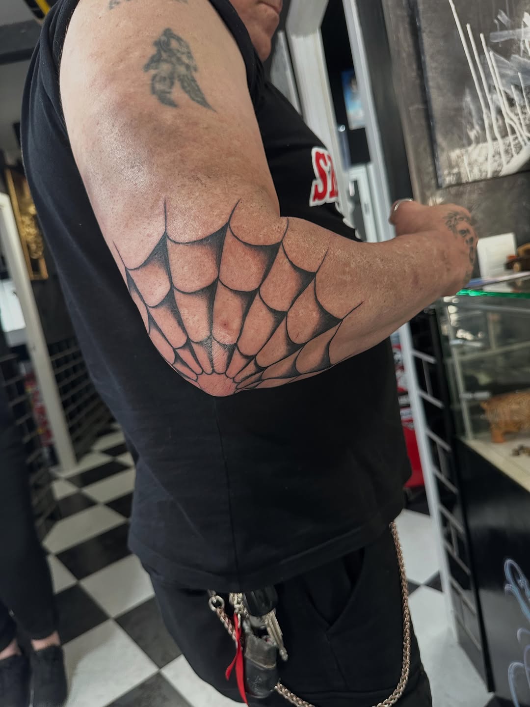Tattoo by @kunaytattoo_ — blackwork, black_and_grey