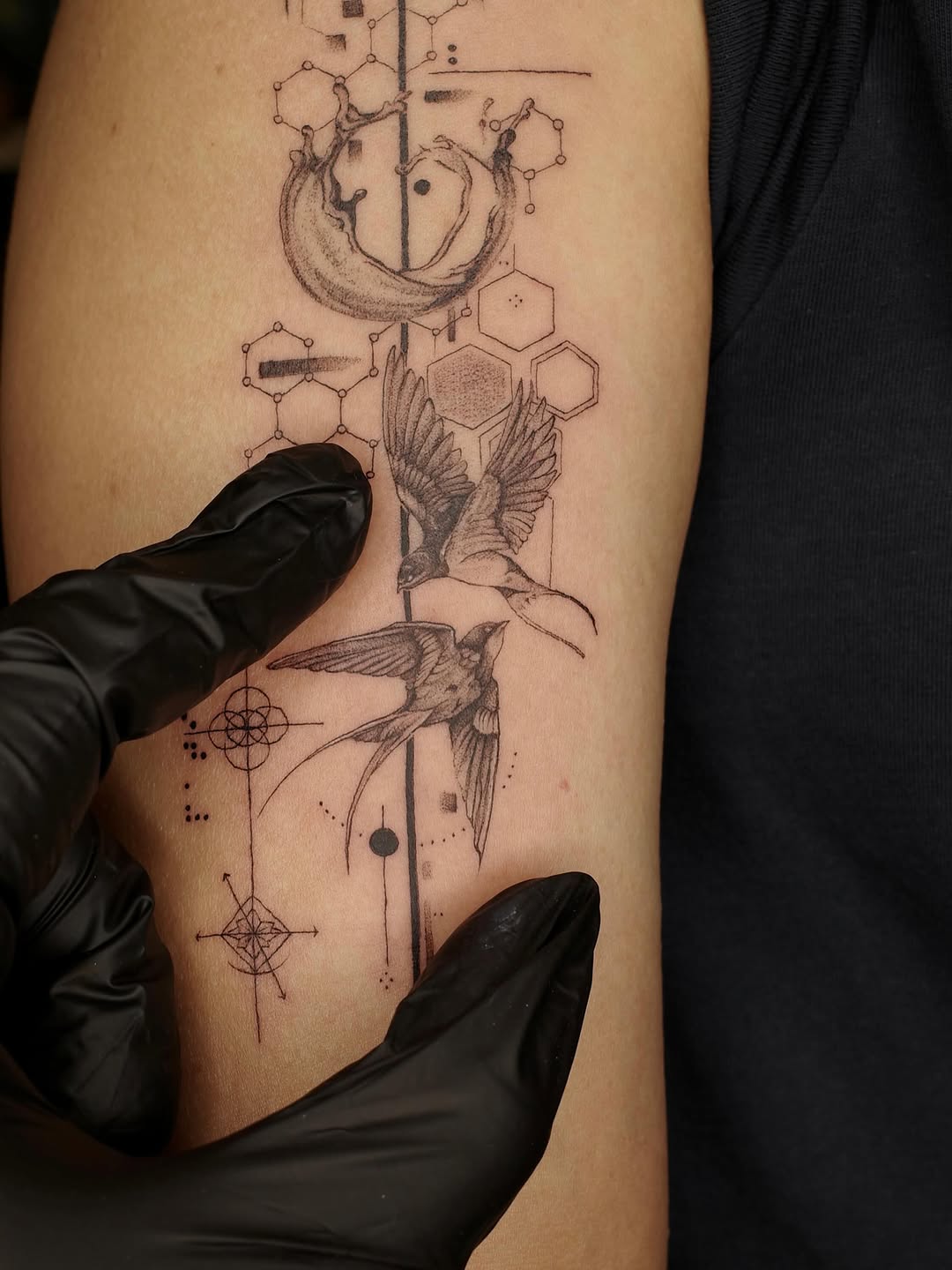 Tattoo by @gf.tattookorat — fine_line, geometric