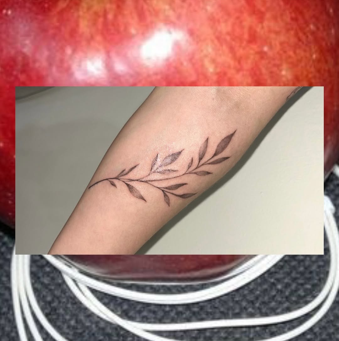 Tattoo by @913.tattoo β fine_line, illustrative