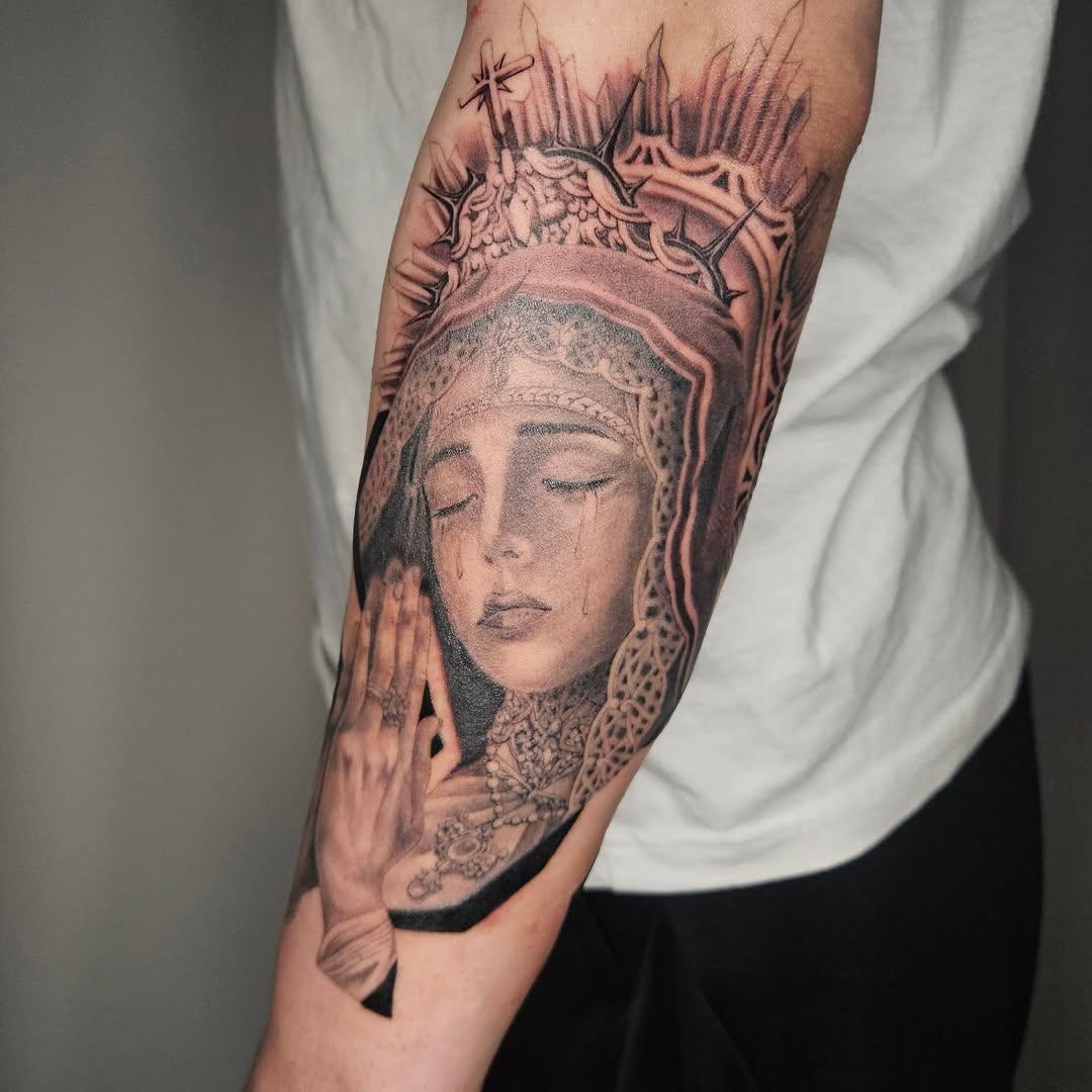 Tattoo by @hermin_tattoo โ realism, black_and_grey
