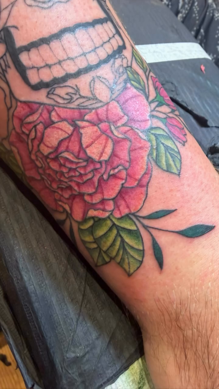 Tattoo by @em_pene — illustrative, black_and_grey