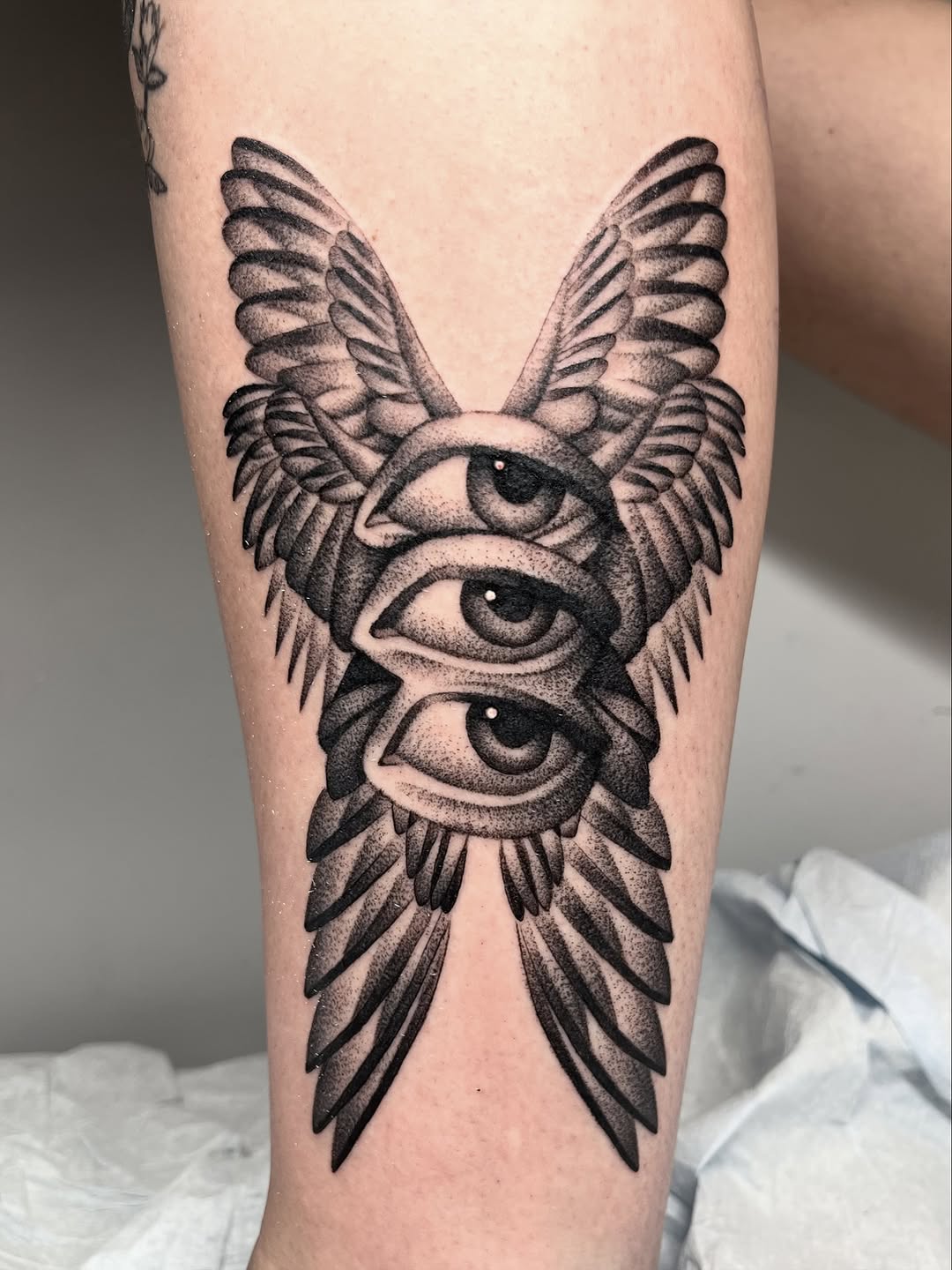 Tattoo by @ilenadoodles β dotwork, black_and_grey