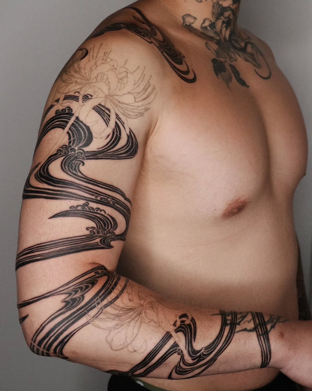 Tattoo by @redvillain.ttt — japanese_irezumi, blackwork