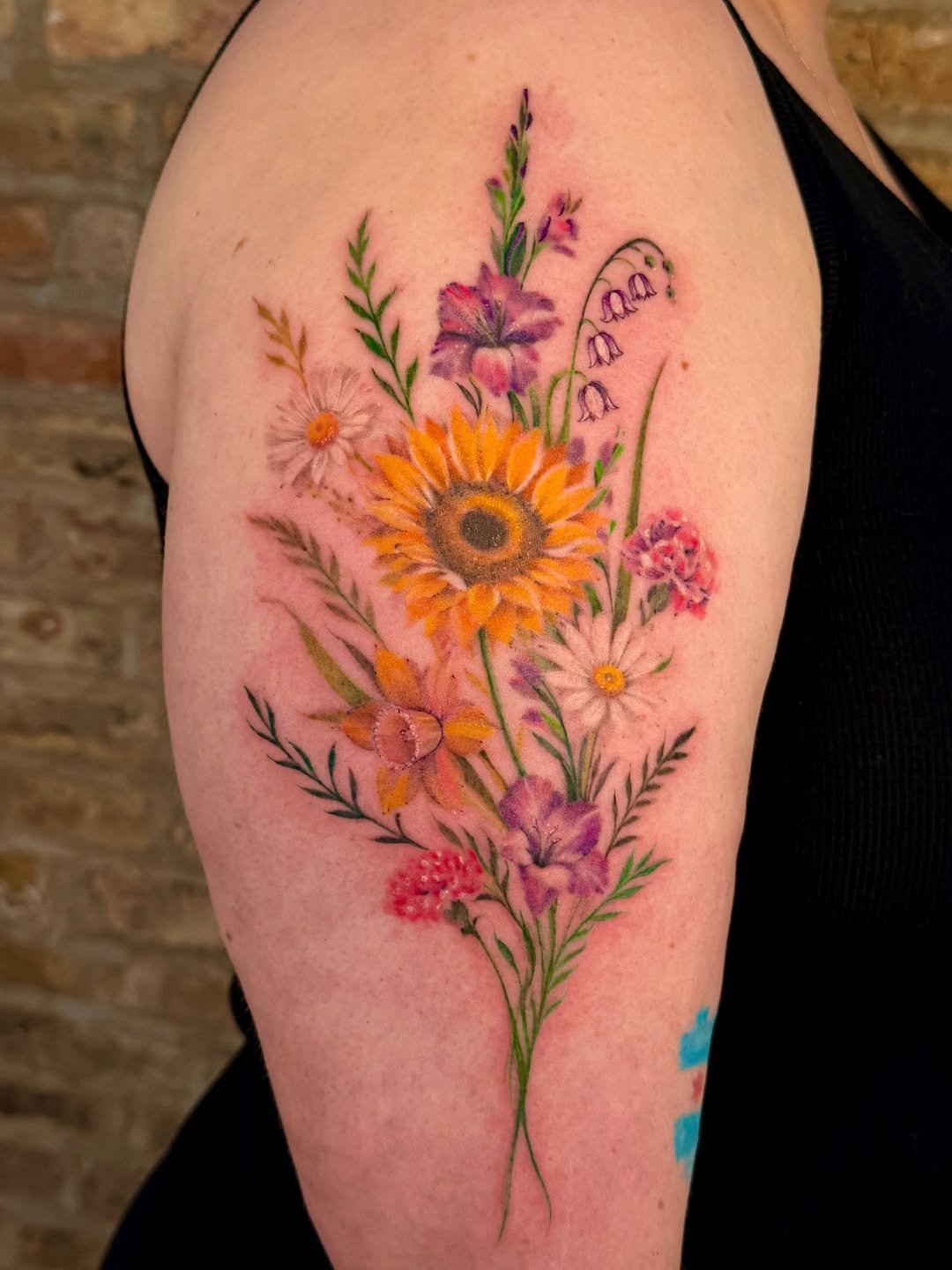 Tattoo by @iguana_tattoo_ch β watercolor