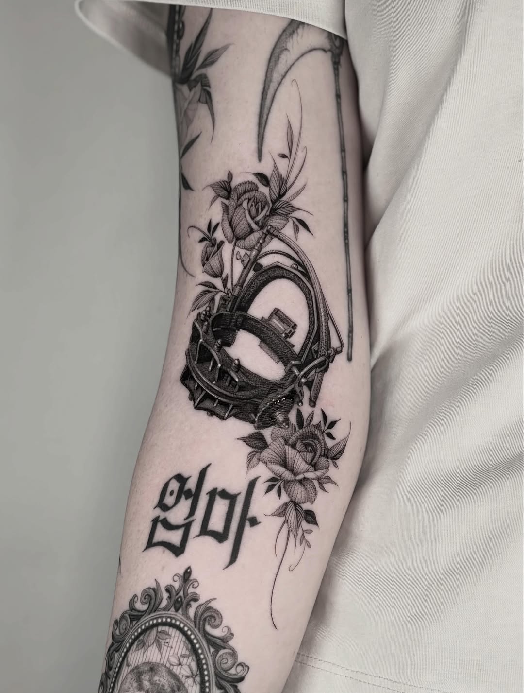 Tattoo by @brittnaami β black_and_grey, illustrative