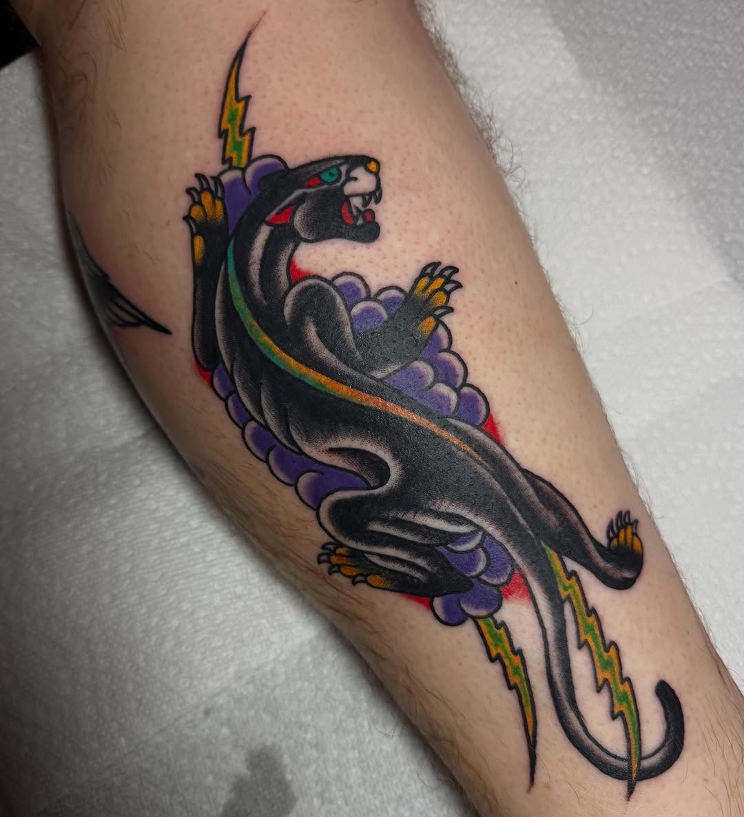 Tattoo by @twodeadfeet — american_traditional, illustrative