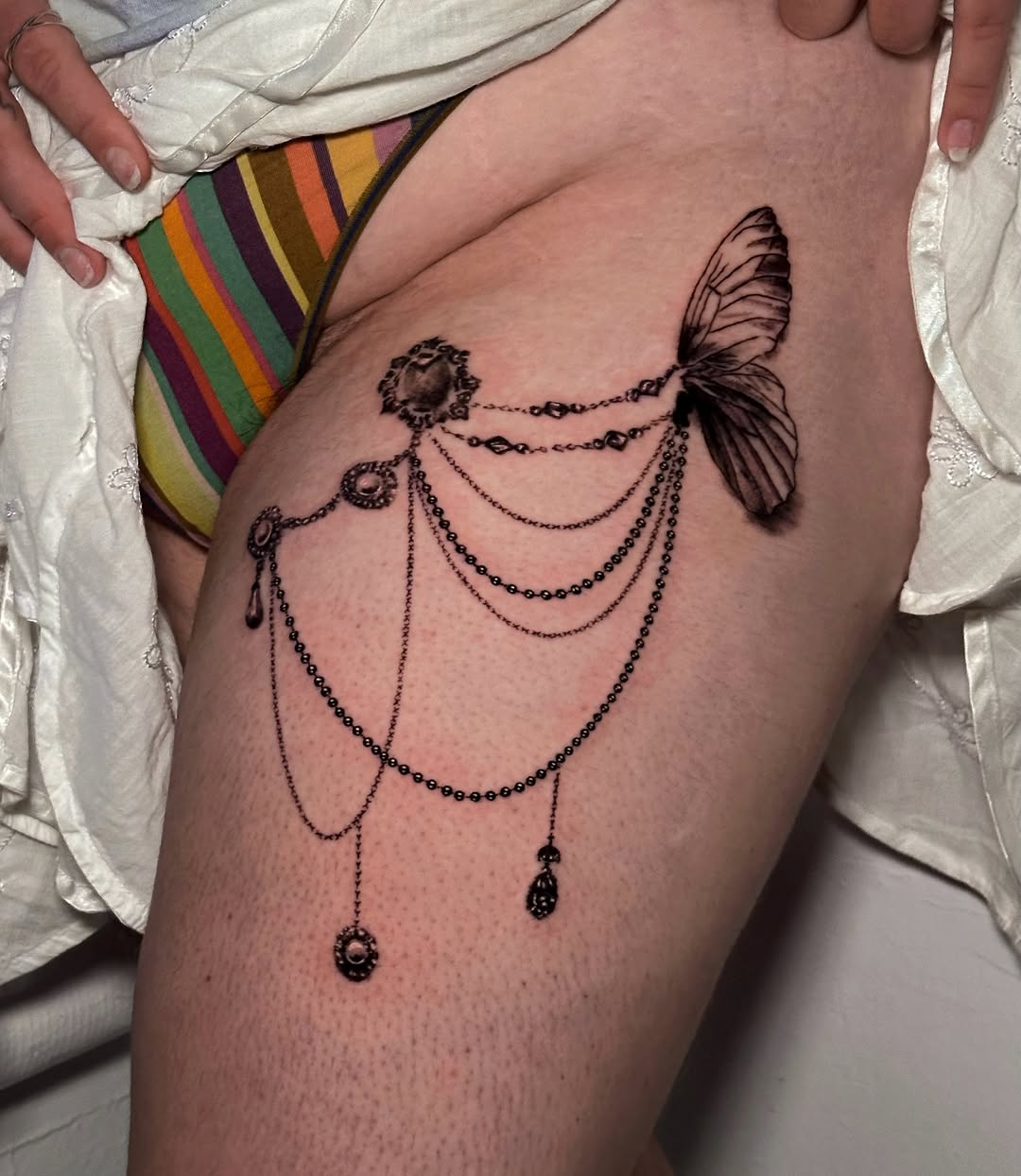 Tattoo by @sexytattoofactory — fine_line, illustrative