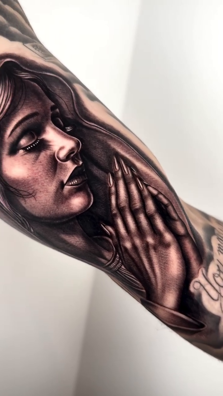 Tattoo by @fernxndojrtatts — realism, black_and_grey