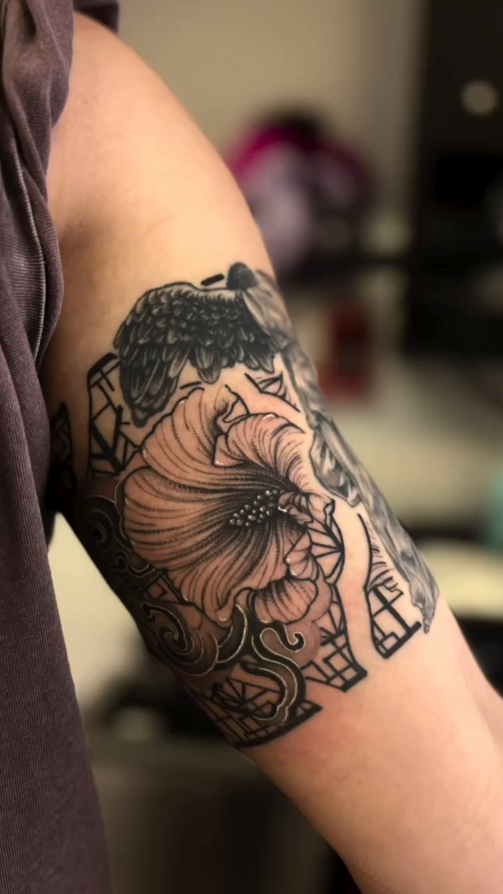 Tattoo by @venuss.inks — black_and_grey, realism