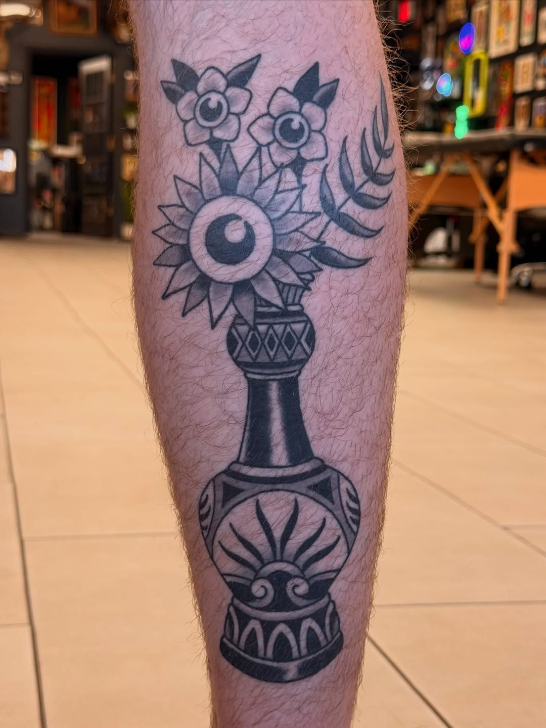 Tattoo by @yuriabreutattoo β black_and_grey, neo_traditional