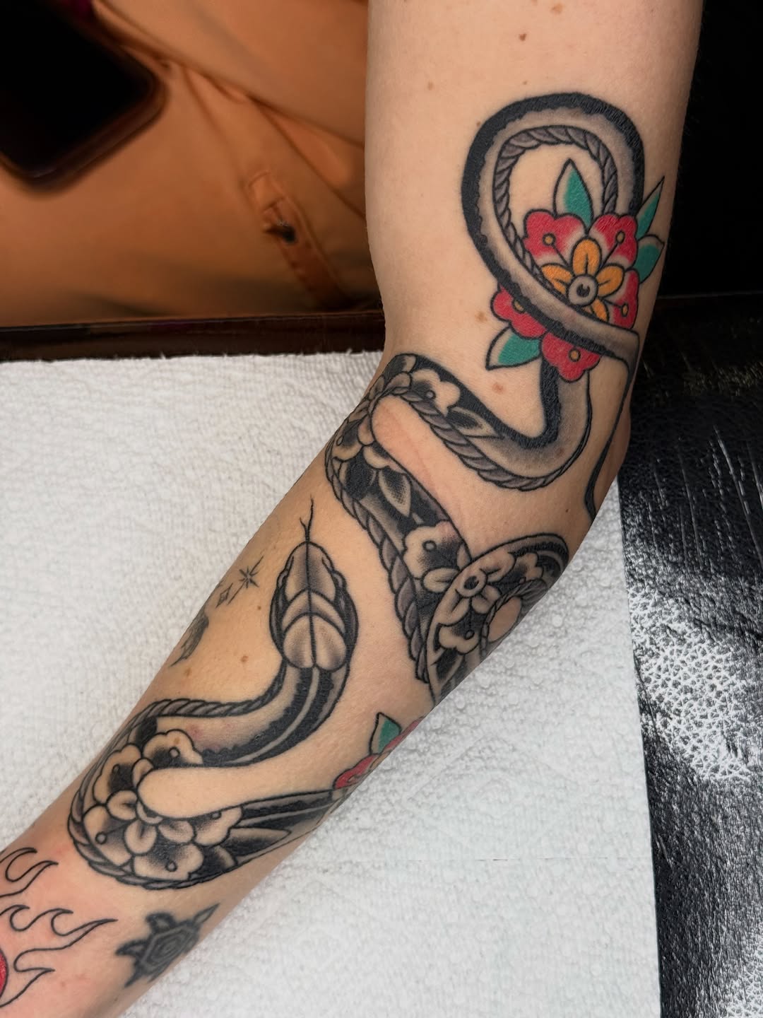 Tattoo by @yuriabreutattoo β american_traditional