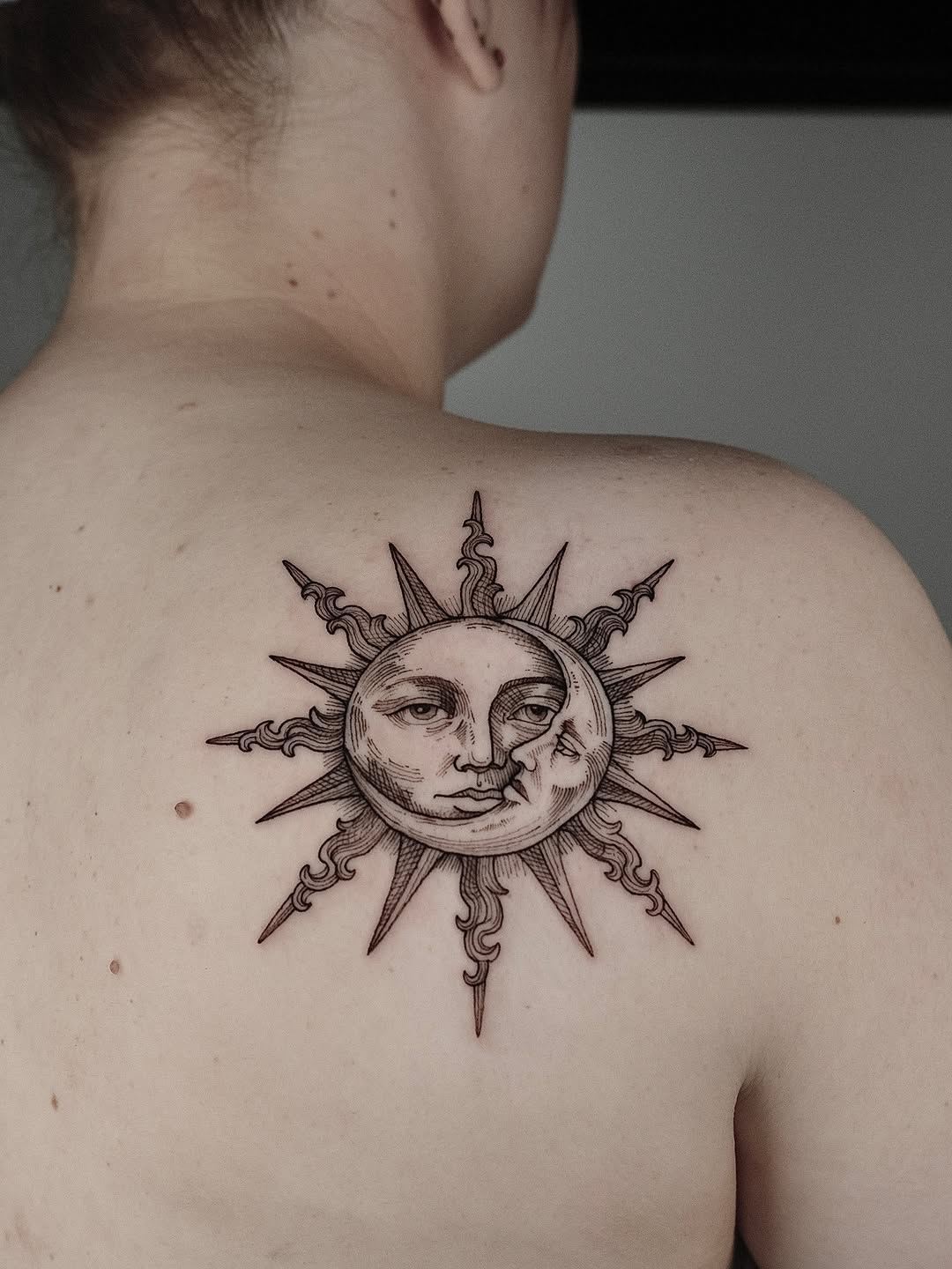 Tattoo by @the.ant.ink — black_and_grey, illustrative