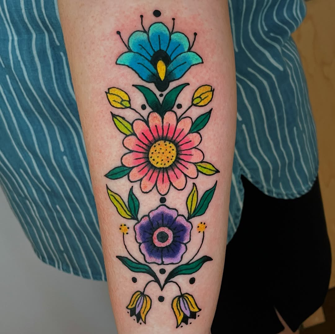 Tattoo by @gllumee — american_traditional