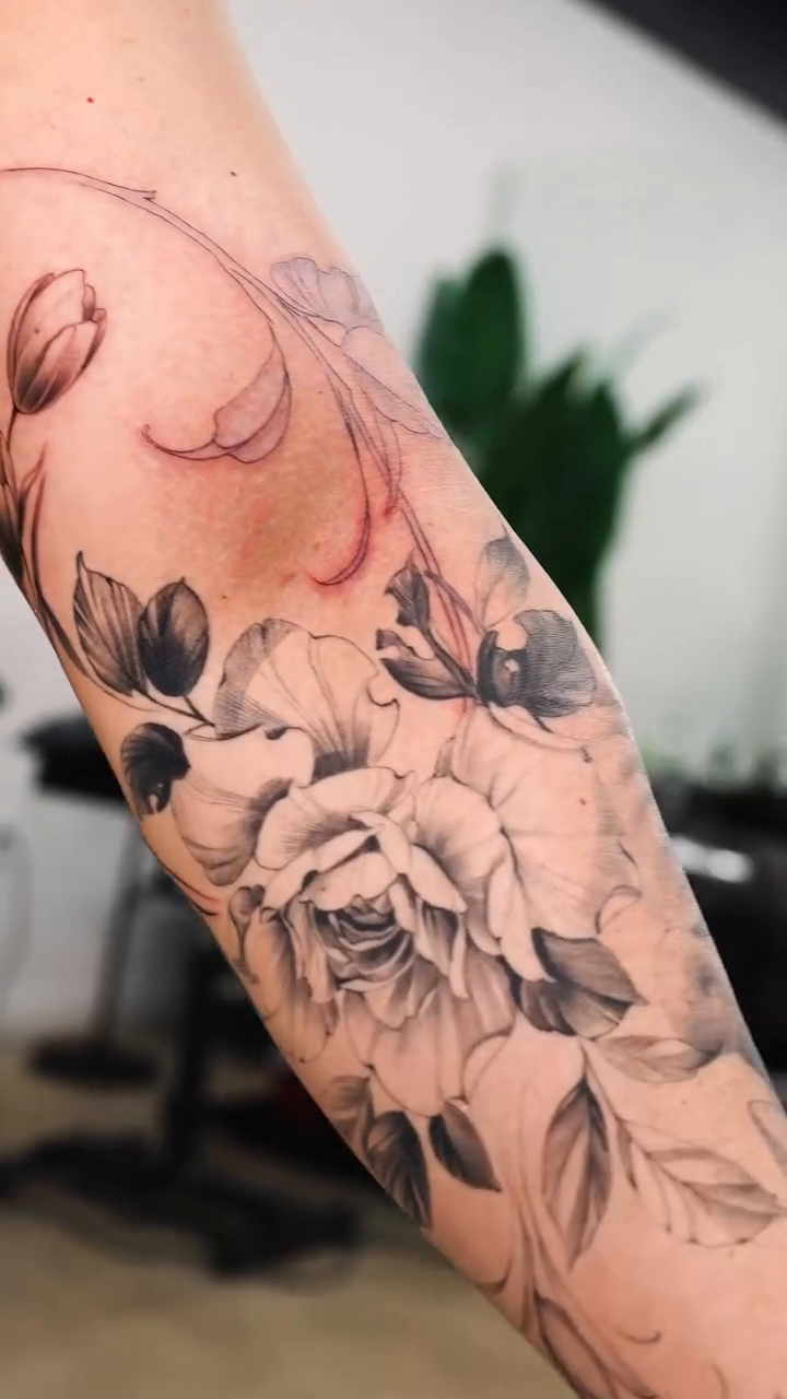 Tattoo by @pinedatattoo79 โ black_and_grey, realism
