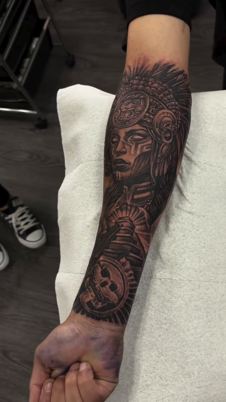 Tattoo by @mikeandinkk — black_and_grey, illustrative