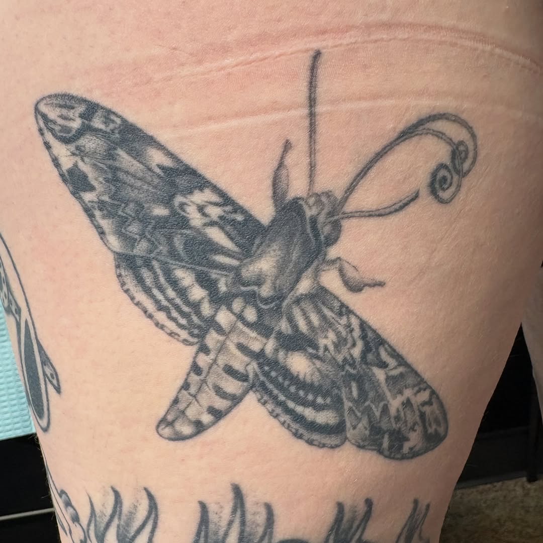 Tattoo by @lu_tatu — realism, black_and_grey