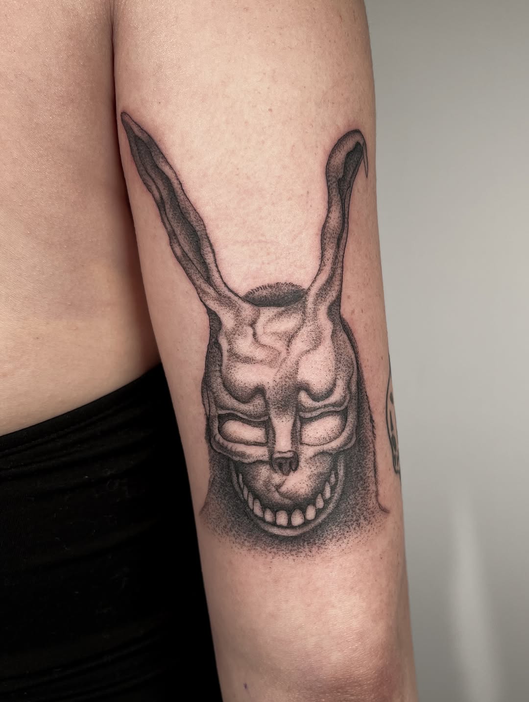 Tattoo by @derosario__ — black_and_grey, dotwork