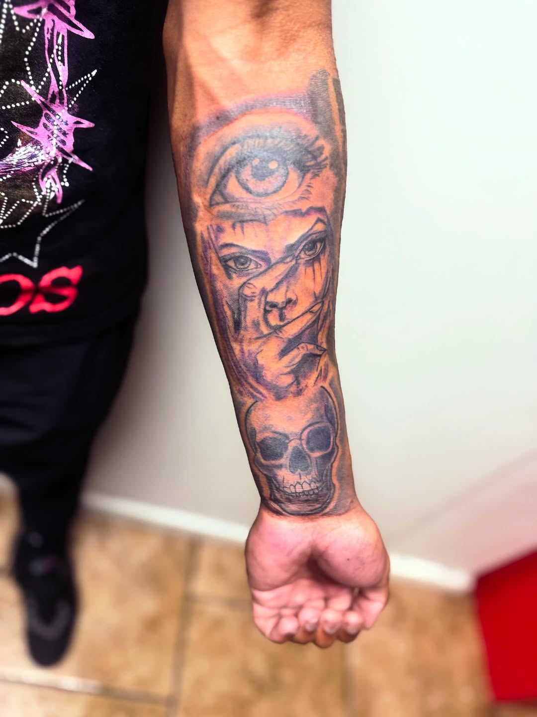 Tattoo by @fadeicewood β black_and_grey