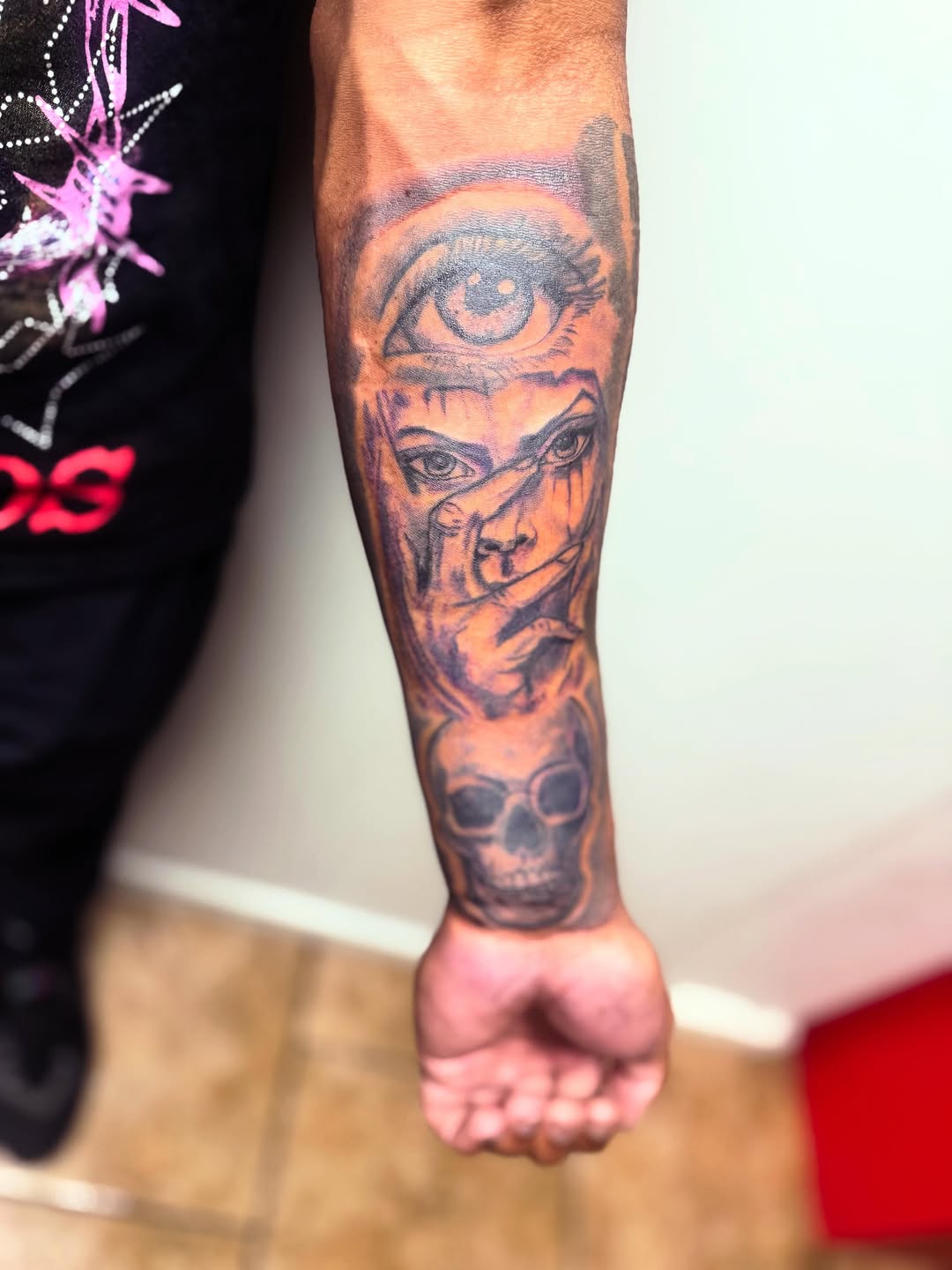 Tattoo by @fadeicewood β black_and_grey