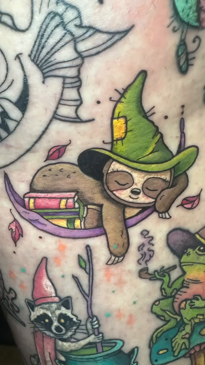 Tattoo by @samanthakellytattoos — new_school