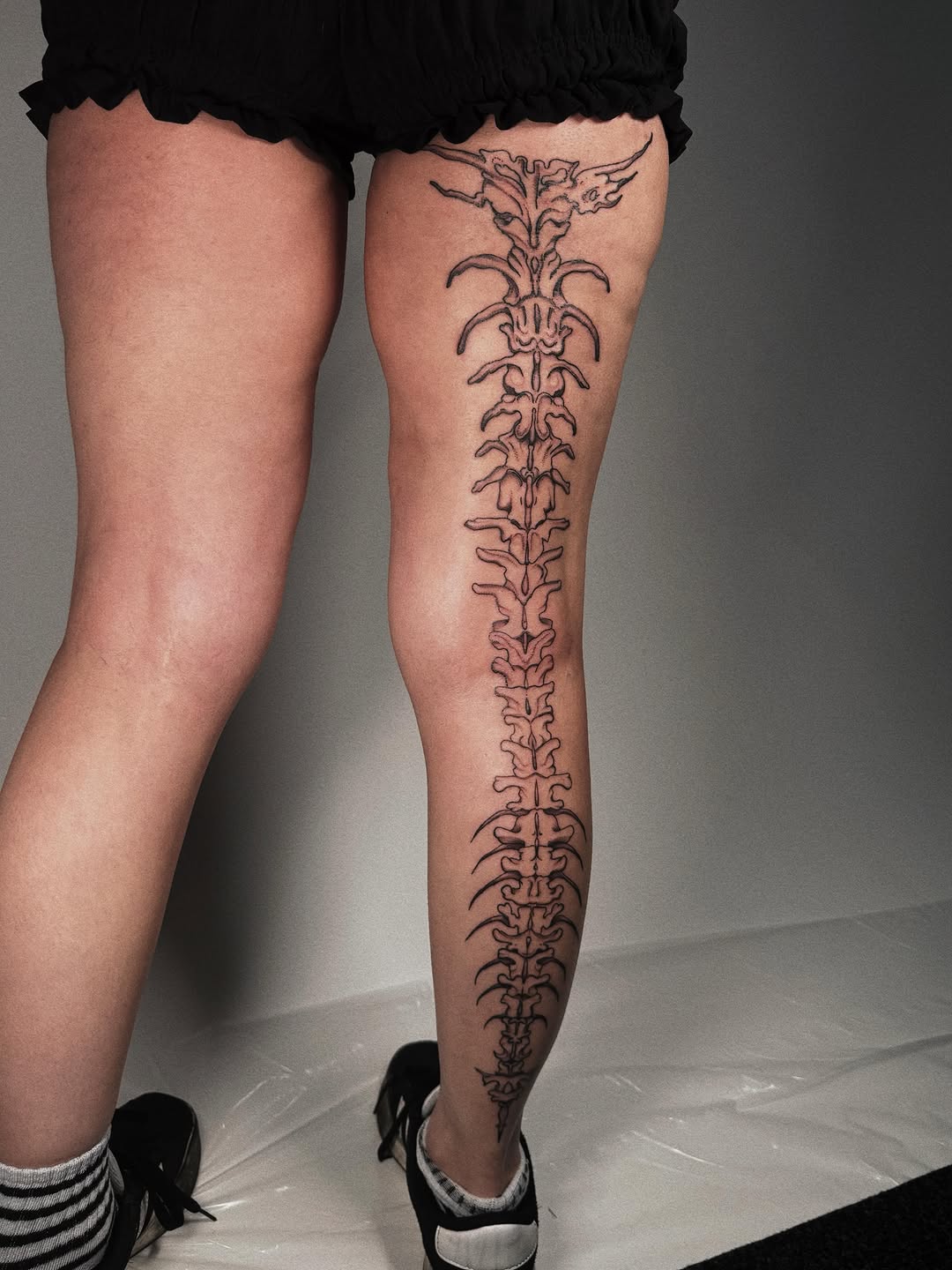 Tattoo by @artpavt — illustrative, blackwork