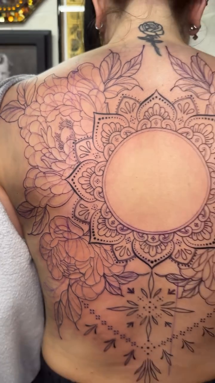 Tattoo by @cyne.tattoo — geometric, dotwork
