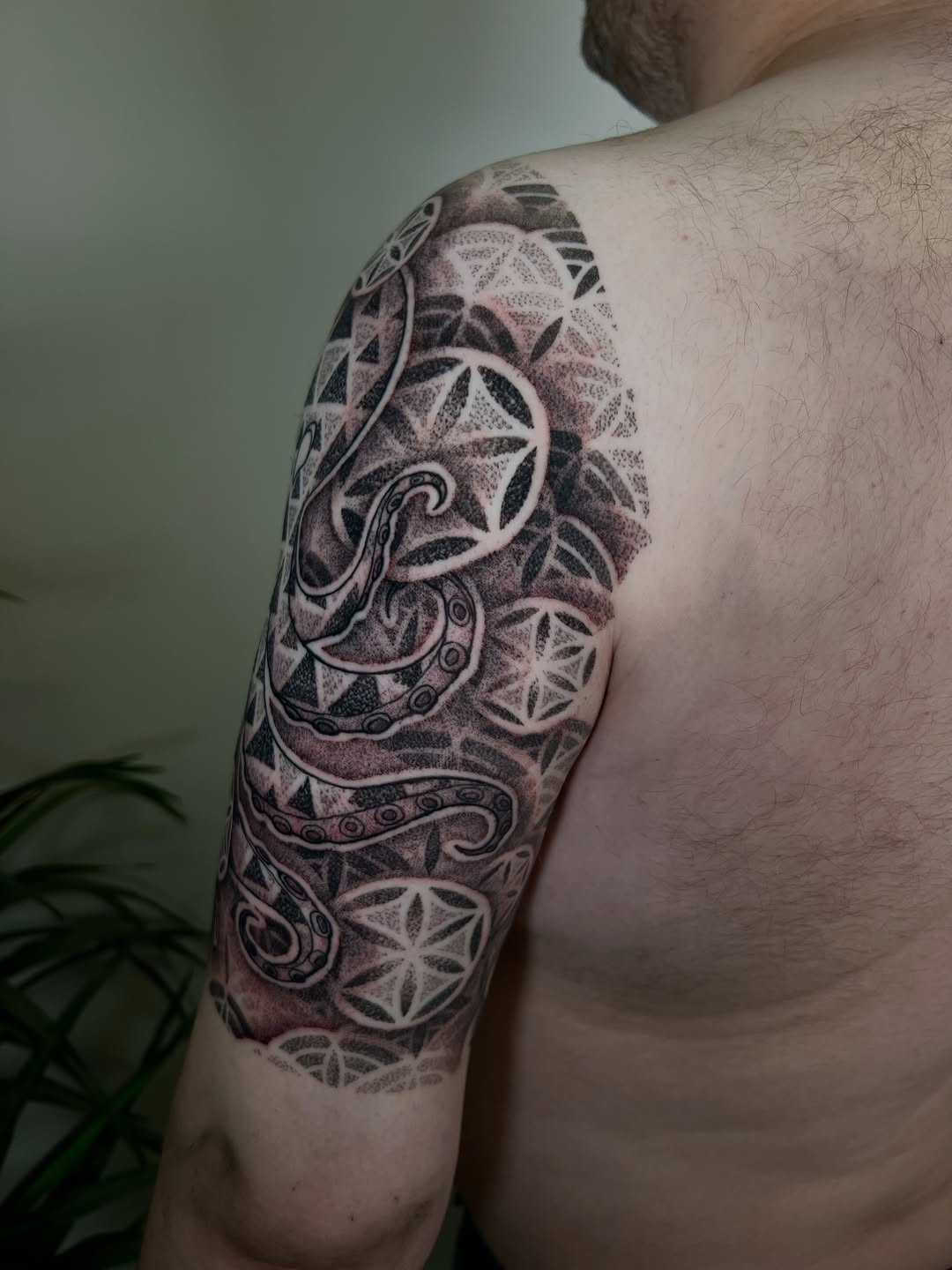 Tattoo by @thebig_rosstattoo — dotwork, geometric