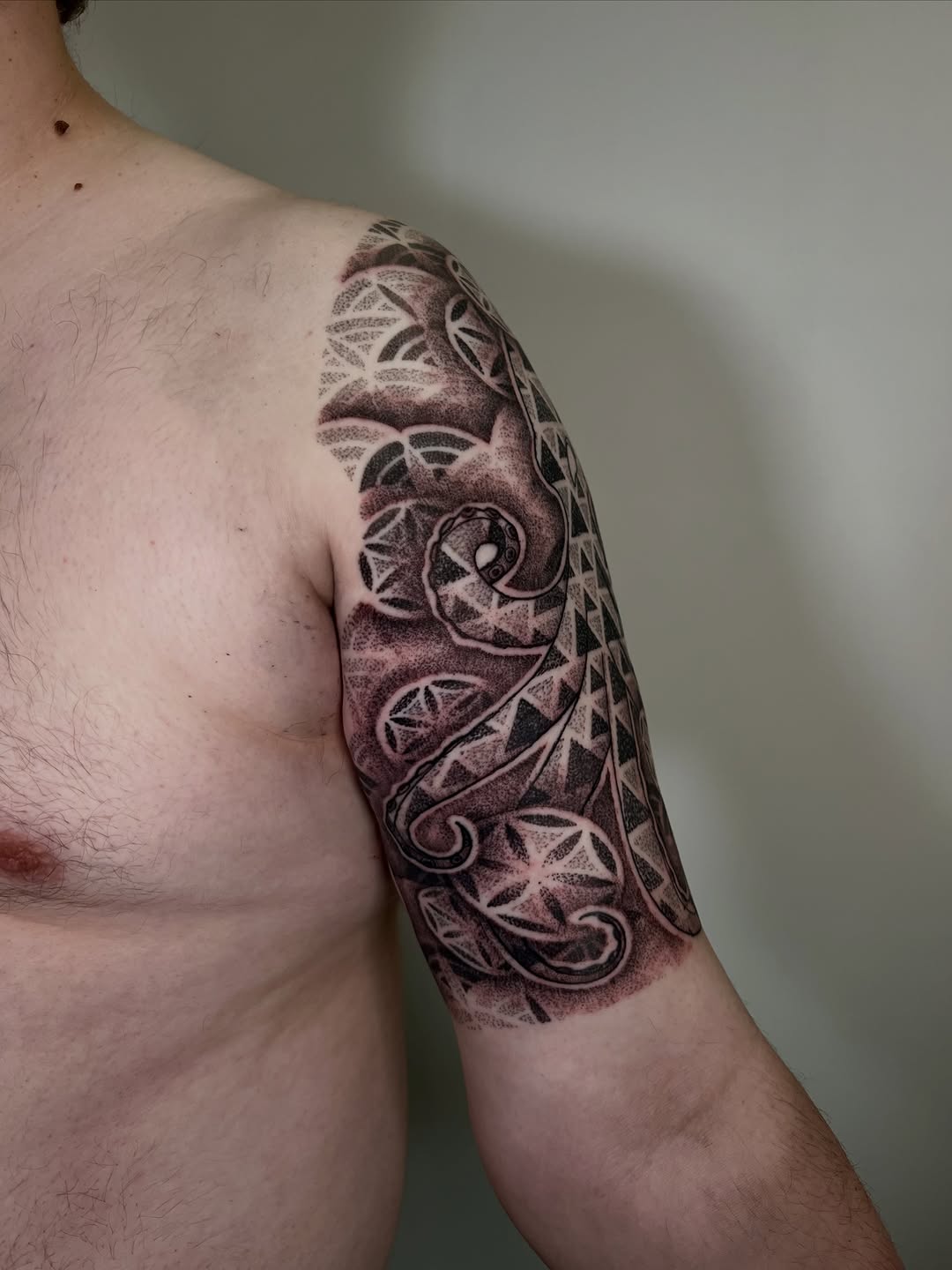 Tattoo by @thebig_rosstattoo — dotwork, geometric