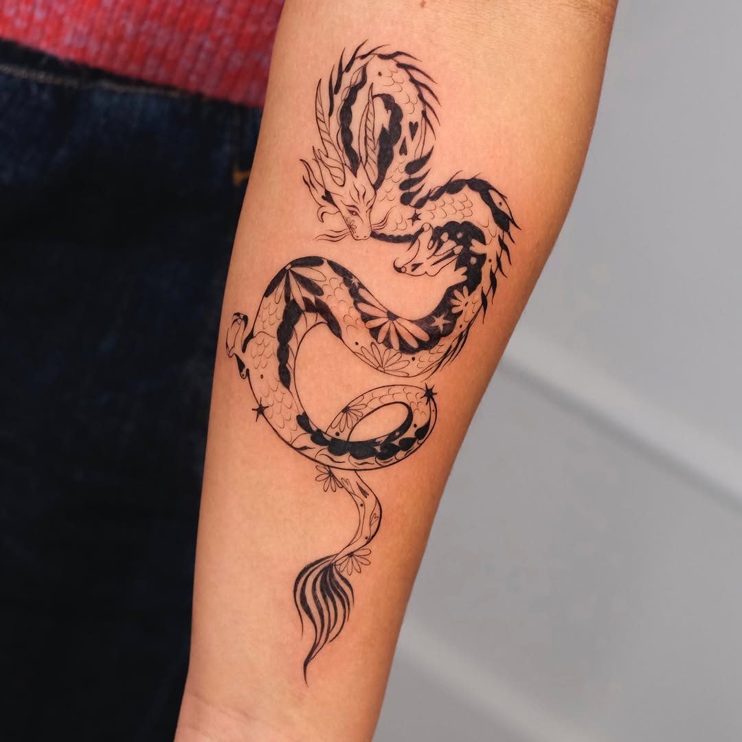 Tattoo by @lusi.ne.tattoo — blackwork, fine_line