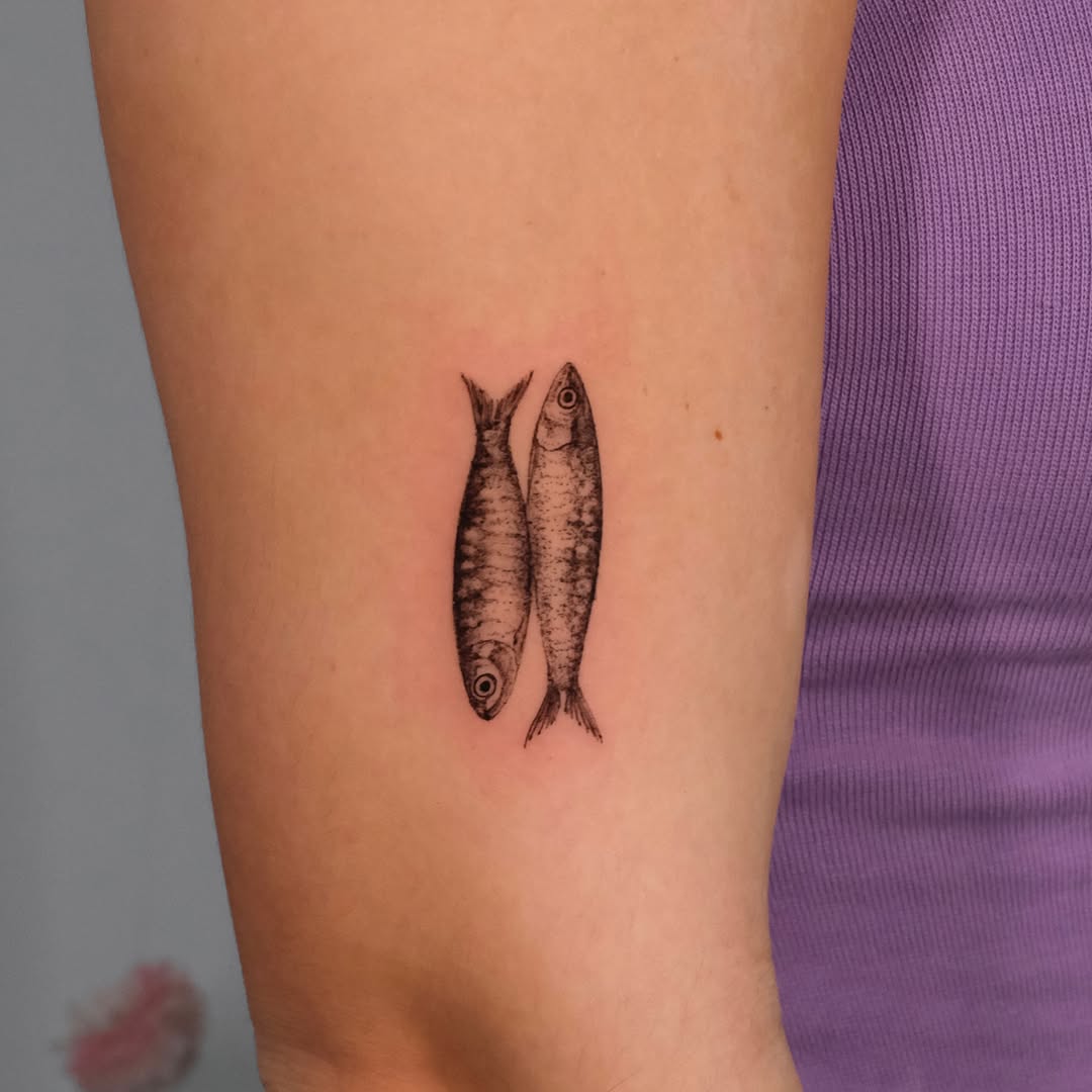 Tattoo by @lusi.ne.tattoo — realism, black_and_grey