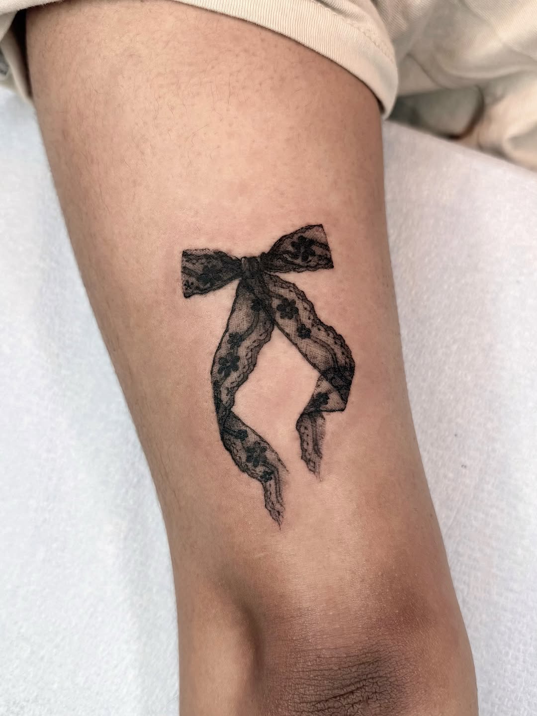 Tattoo by @stellartattooo โ fine_line
