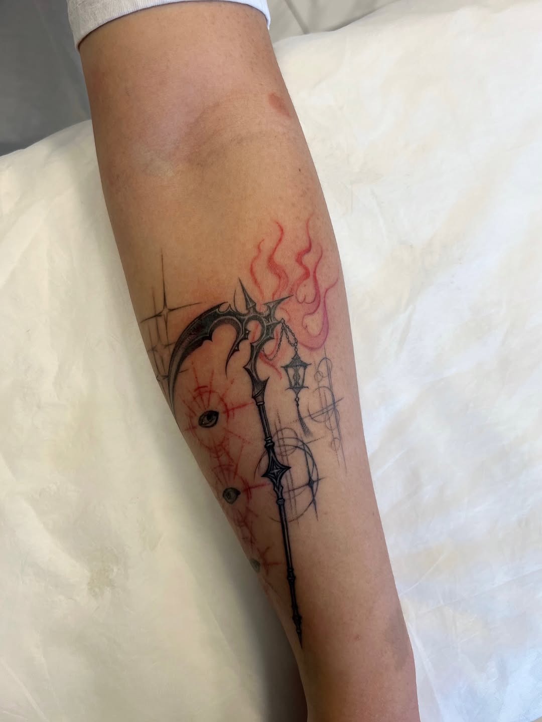 Tattoo by @z._.b_ink — illustrative, sketch