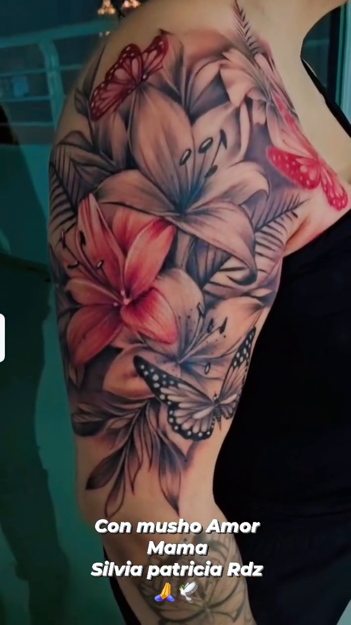 Tattoo by @aguascali_firme — realism