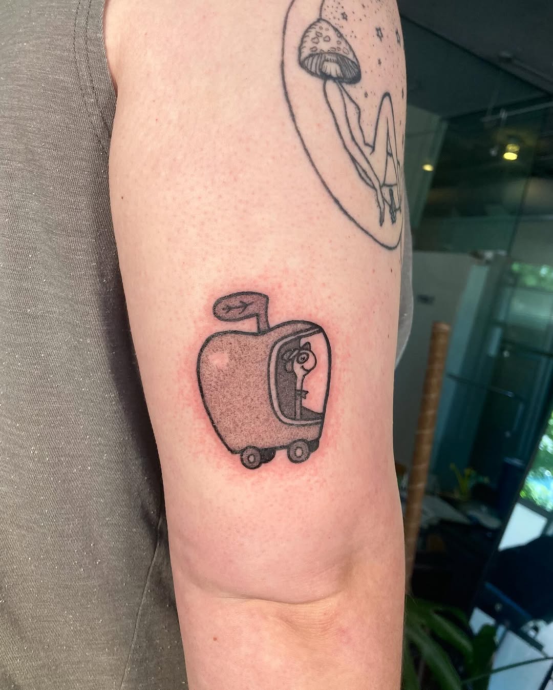 Tattoo by @clownstoothh — blackwork