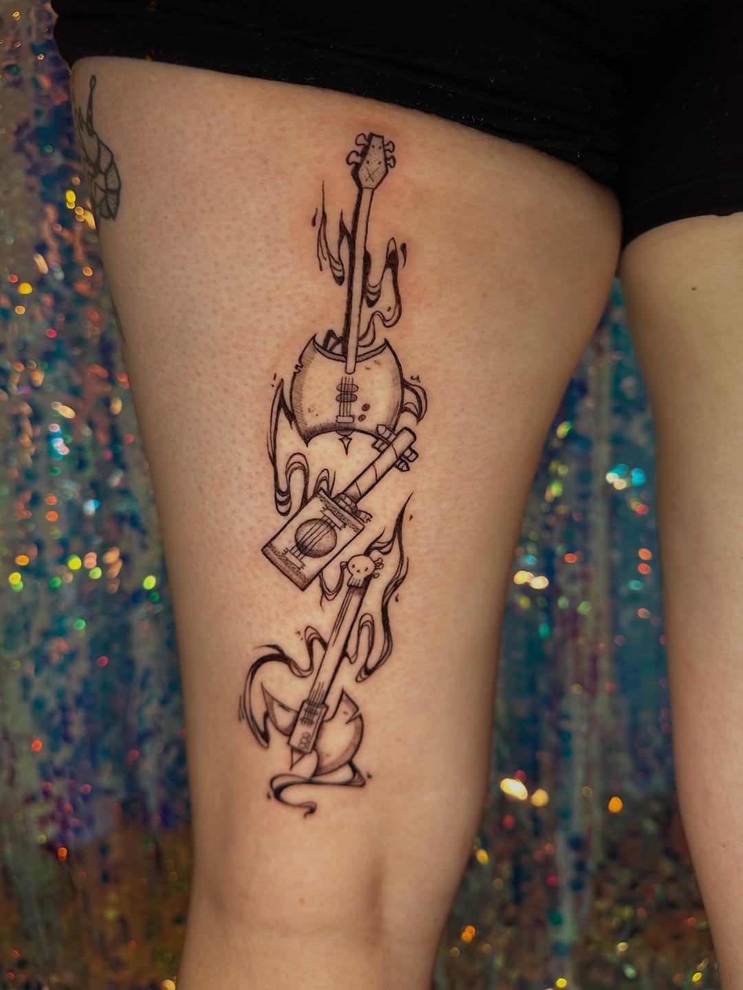 Tattoo by @t4ttattoo โ blackwork