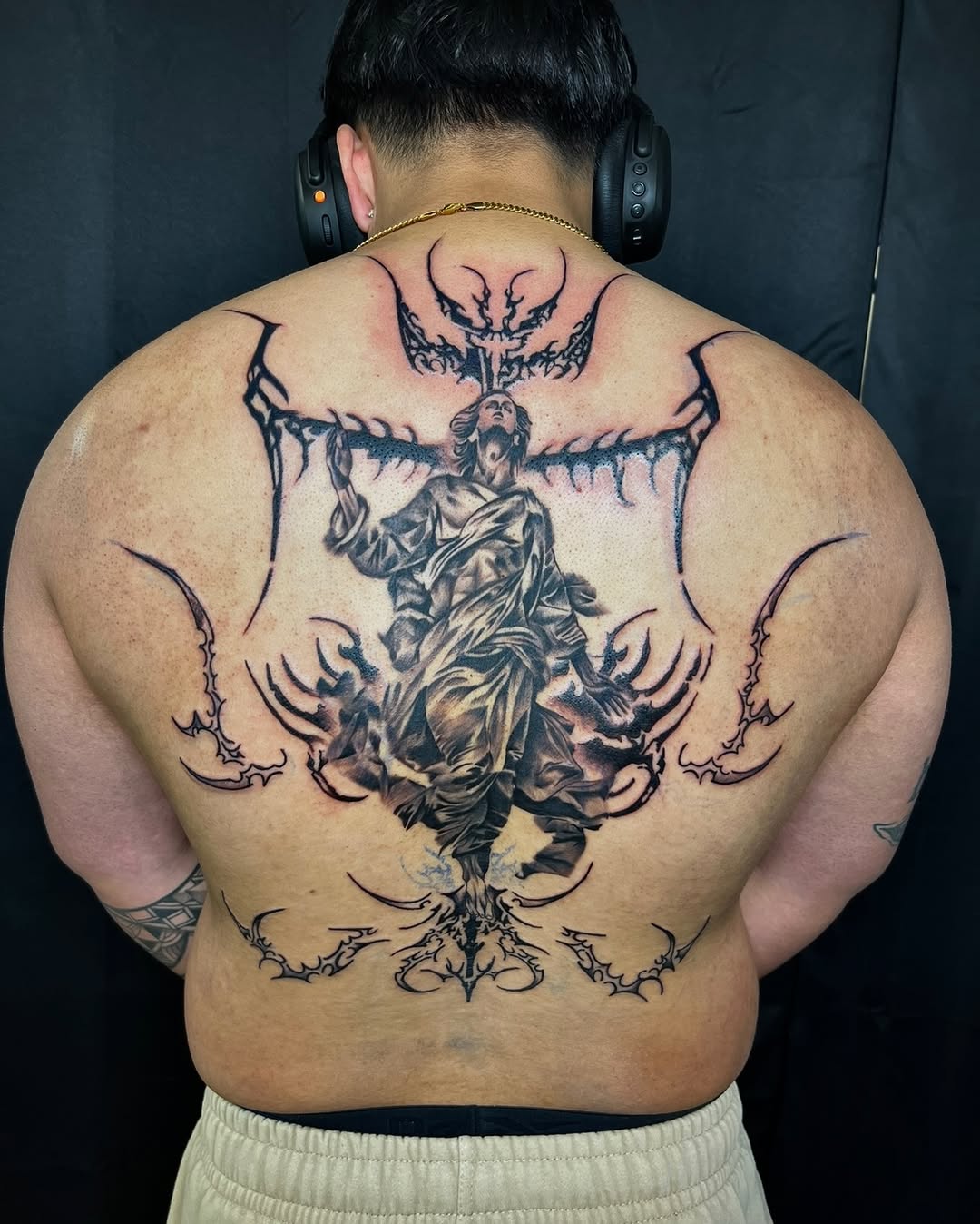 Tattoo by @ghostlytatz β blackwork