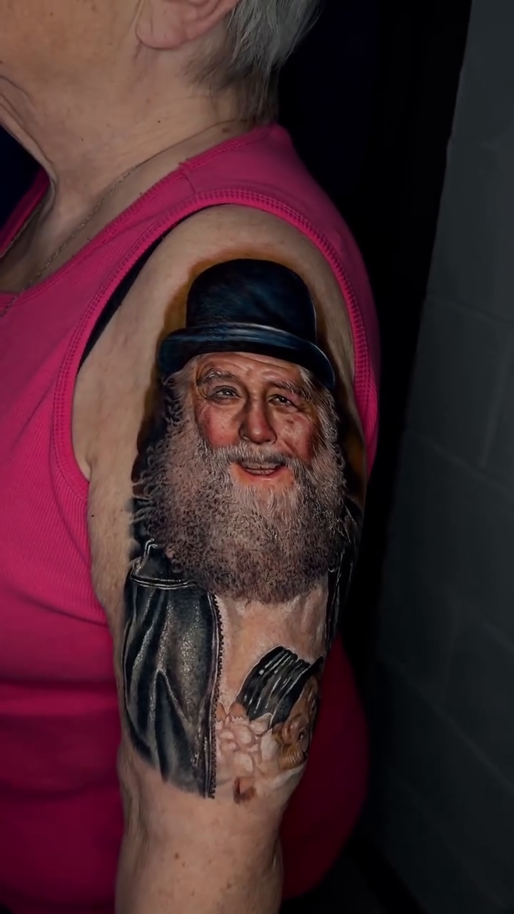 Tattoo by @ricksnayupac — realism, black_and_grey