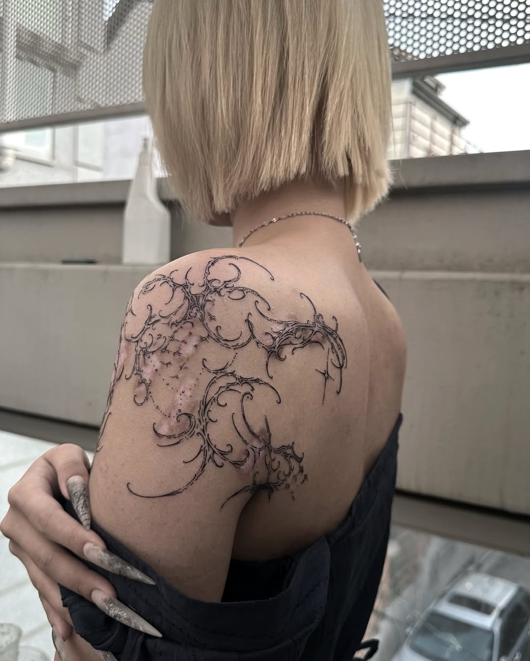 Tattoo by @kamio.ttt — fine_line, ornamental