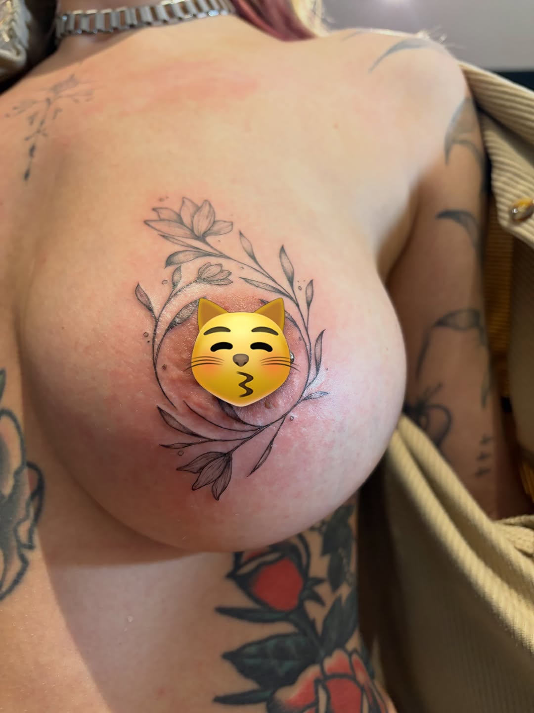 Tattoo by @em_pene — fine_line, illustrative