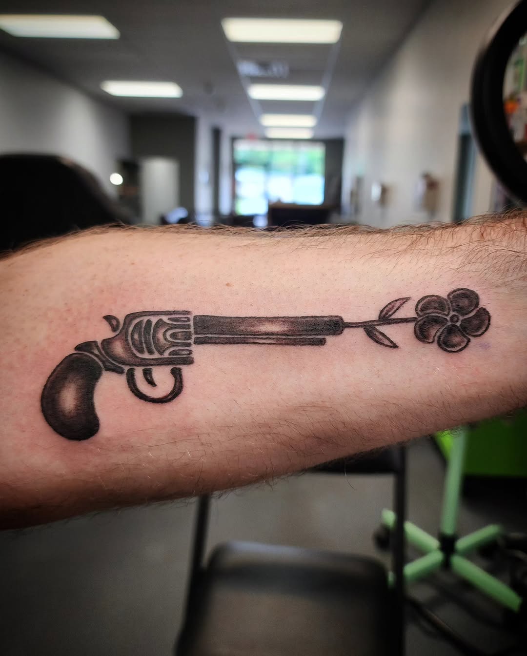 Tattoo by @anntoniettasart — blackwork