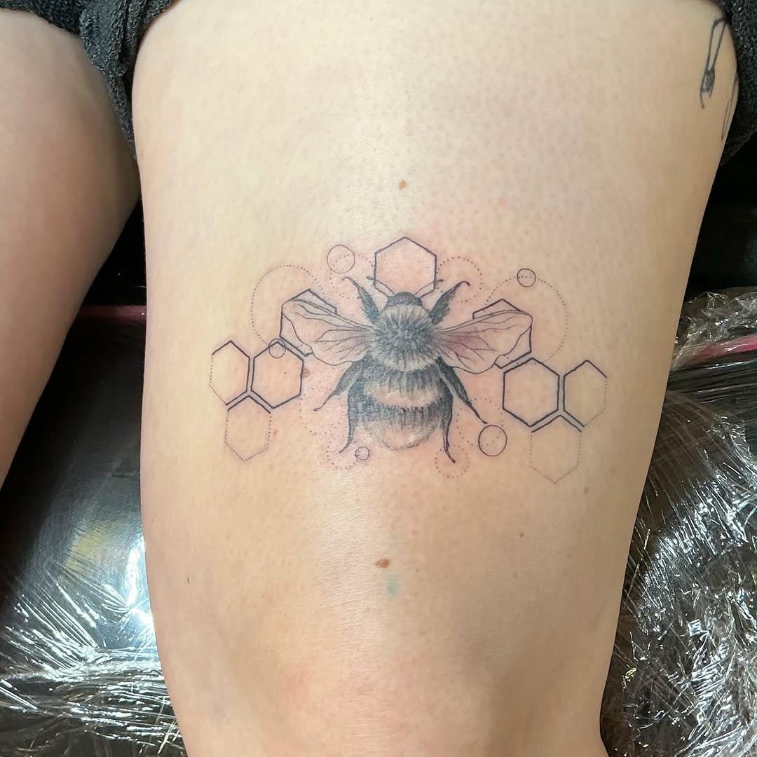 Tattoo by @danifriedtattoos — illustrative, geometric