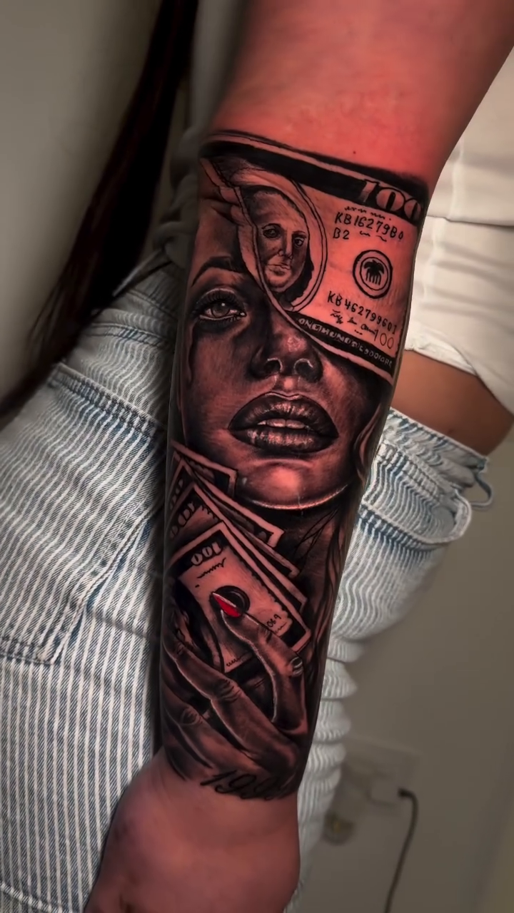 Tattoo by @patrisiatattoo — realism, black_and_grey