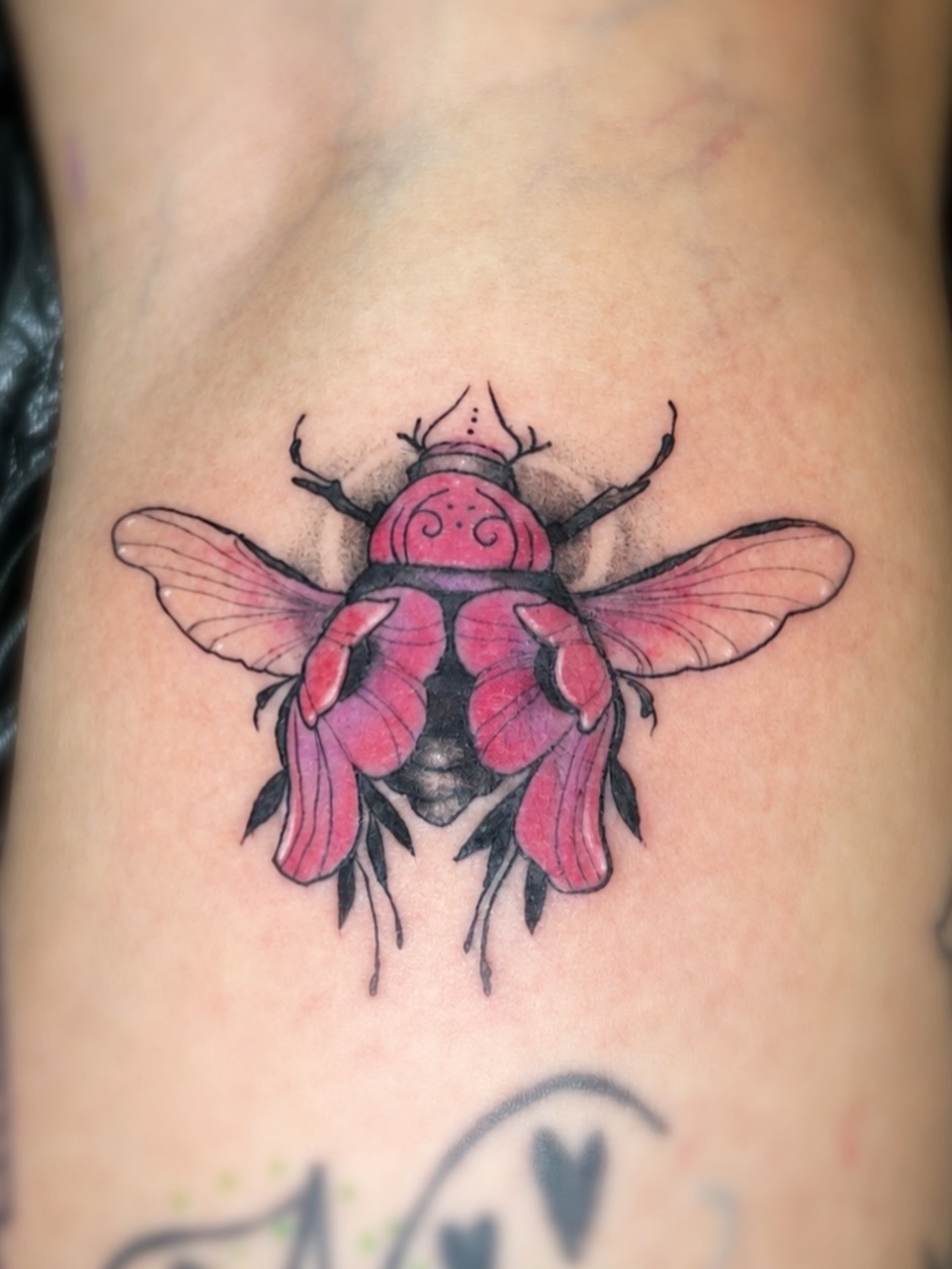 Tattoo by @amber_noir_tattoo โ realism, watercolor